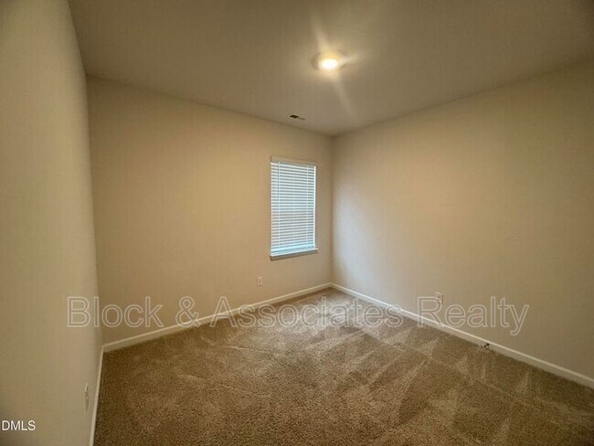 Building Photo - 51 Blue Aspen Dr