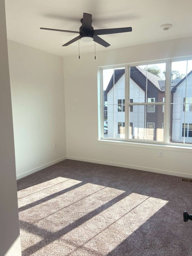 Building Photo - Park Indy: 1-Bedroom Apartment