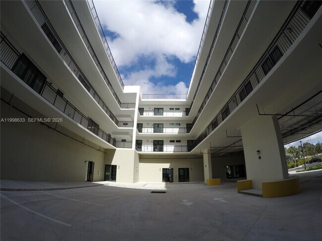 Building Photo - 4100 SW 64th Ave