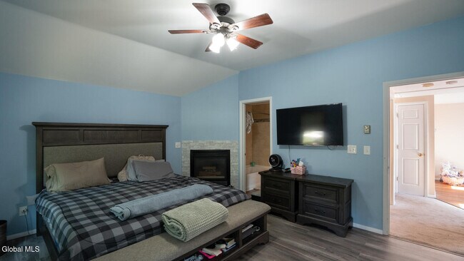 Building Photo - 64 Meadow Rue Pl