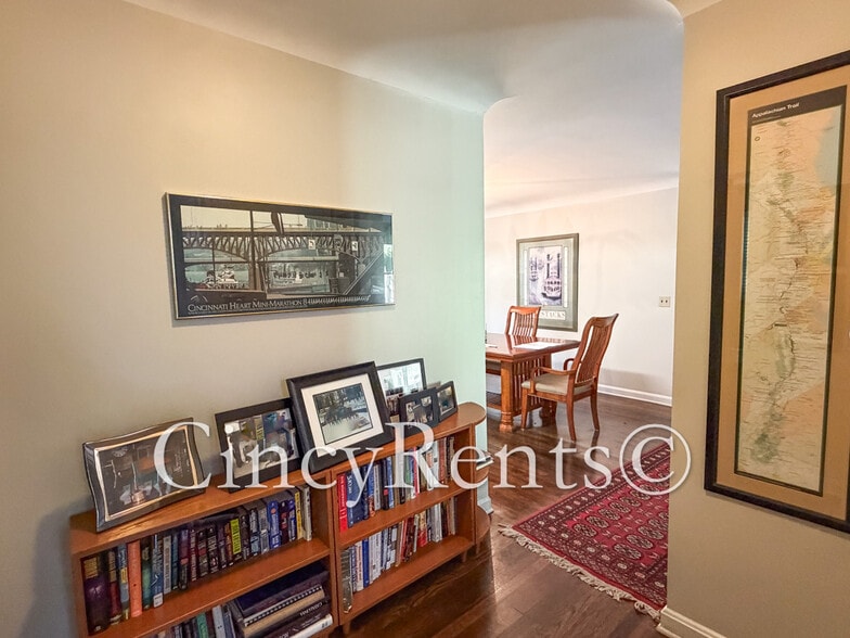Building Photo - 3024 Kinmont St