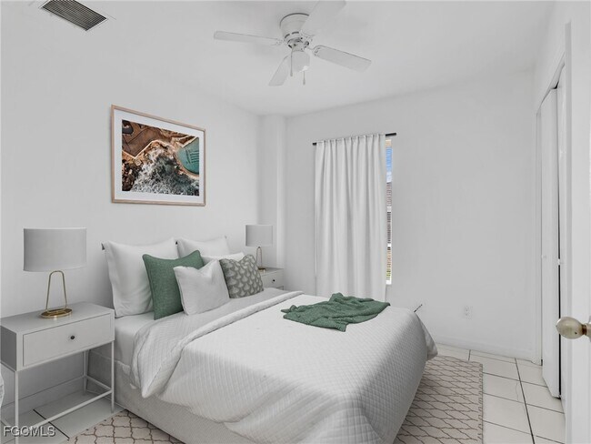 Building Photo - 1543 Hightower Ave S