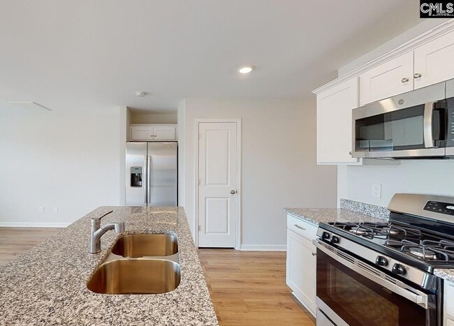 Building Photo - 1102 Semoran Wy