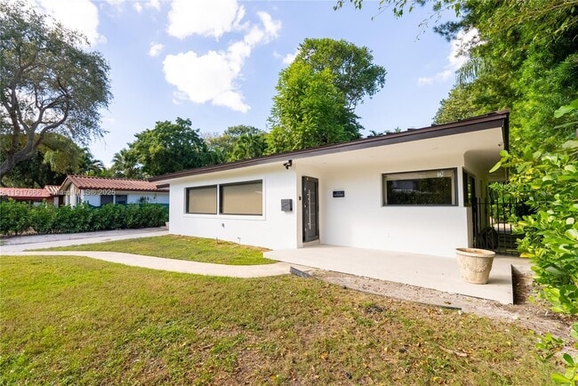 Building Photo - 3711 Battersea Rd