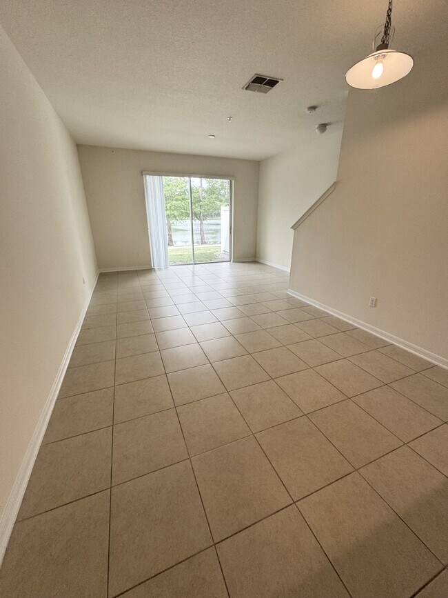 Building Photo - 14241 Oasis Cove Boulevard