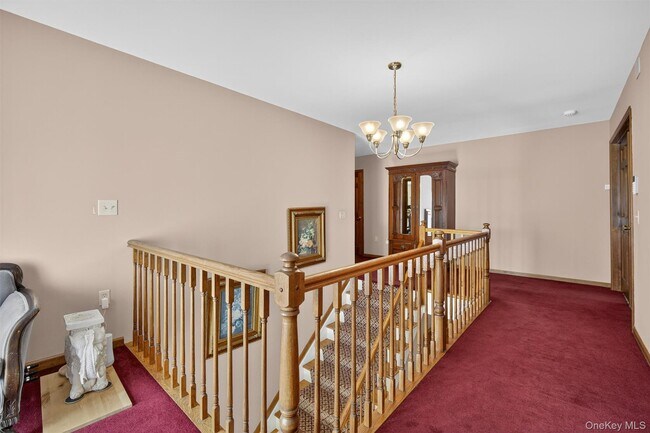 Building Photo - 92 Brook Hollow Dr