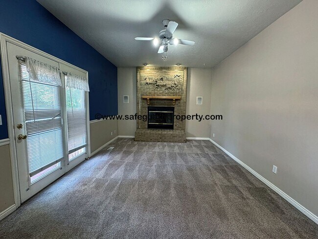 Building Photo - Wonderful 4 Bedroom Home with an Office in...