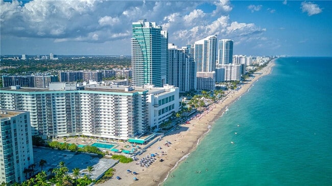 Building Photo - 3725 S Ocean Dr