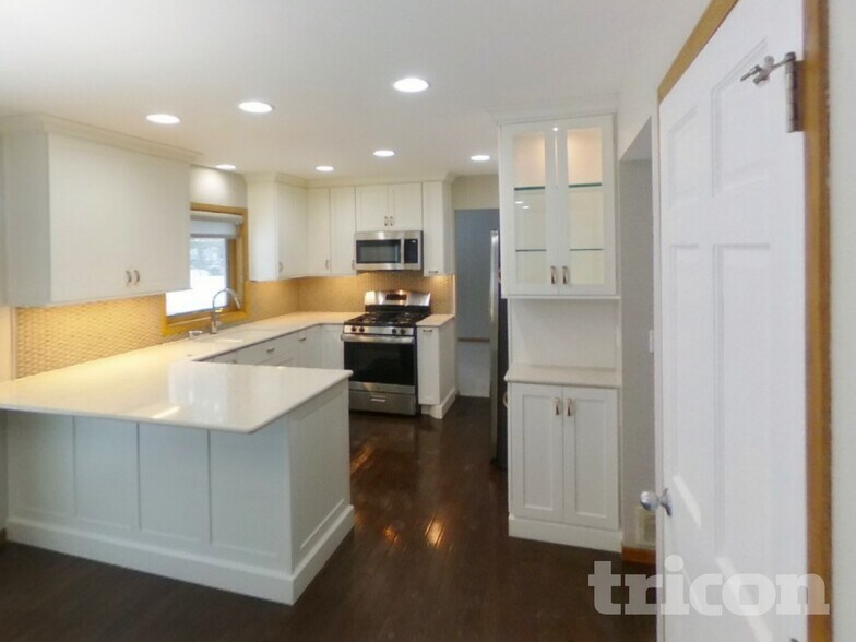 Building Photo - 2303 Leyland Cir