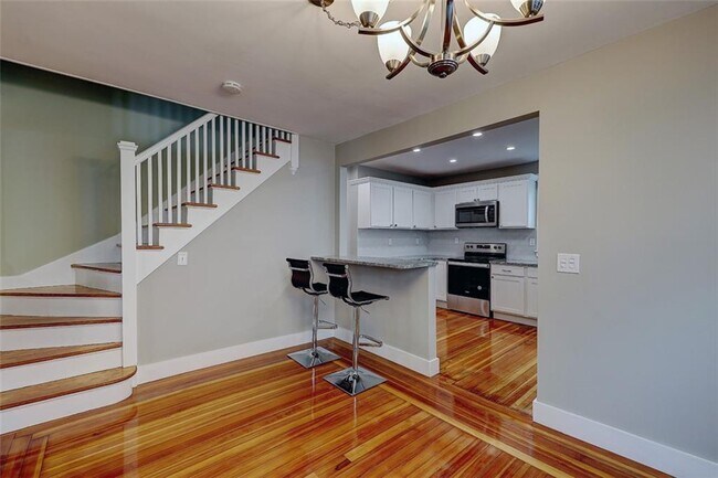 Building Photo - 167 Lafayette St