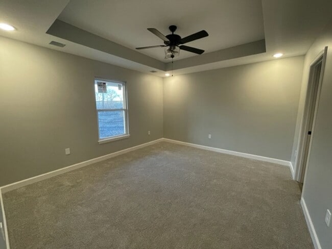 Building Photo - Italian Estates Property Management