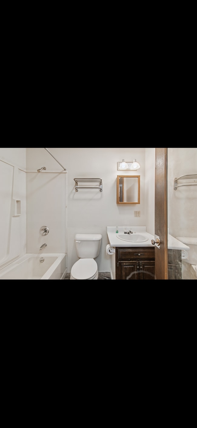 Building Photo - Waterville Post Office