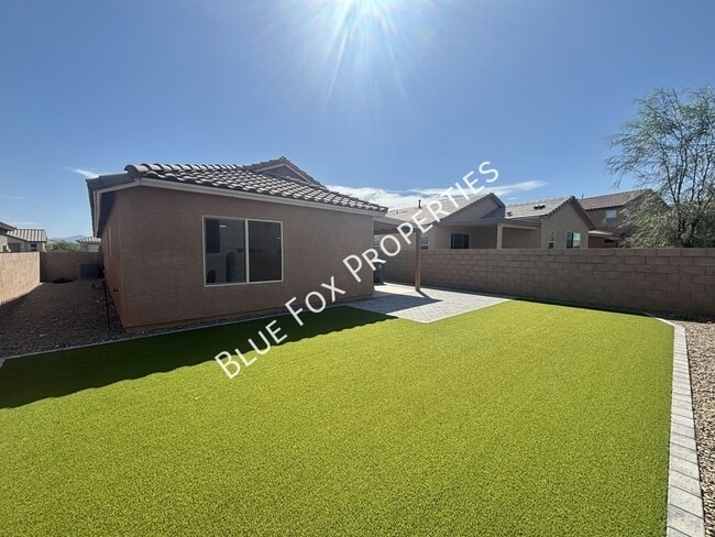 Building Photo - 8823 E Stone Meadow Cir