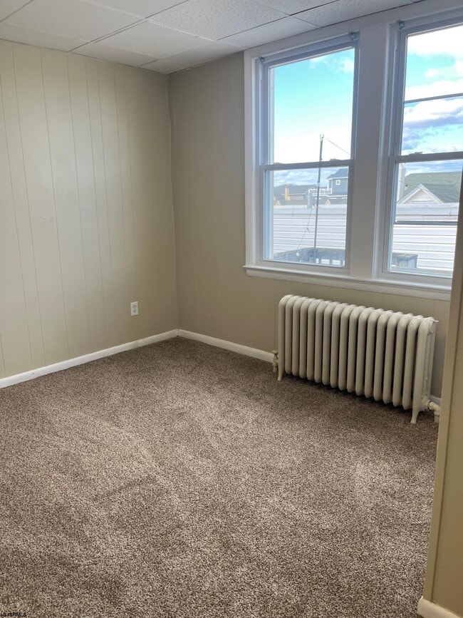 Building Photo - 7223 Ventnor Ave