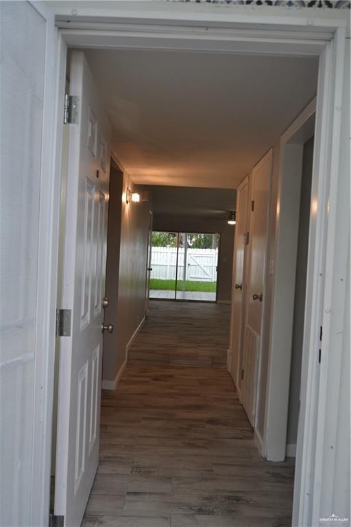 Building Photo - 704 Continental Dr