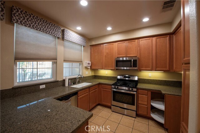 Building Photo - 12355 Azaleas Dr