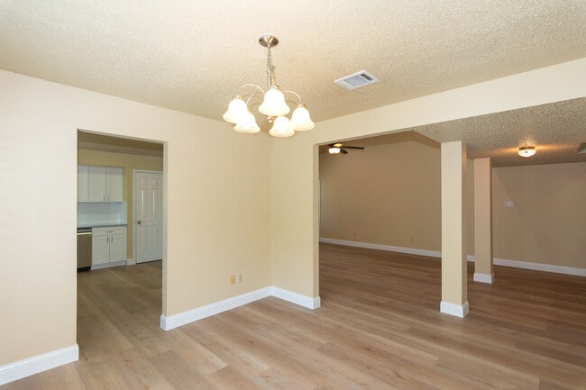 Building Photo - 13116 Amarillo Ave