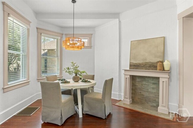 Building Photo - Beautifully Renovated 4-Bedroom Home with Charm & Modern Comfort – Savannah, GA