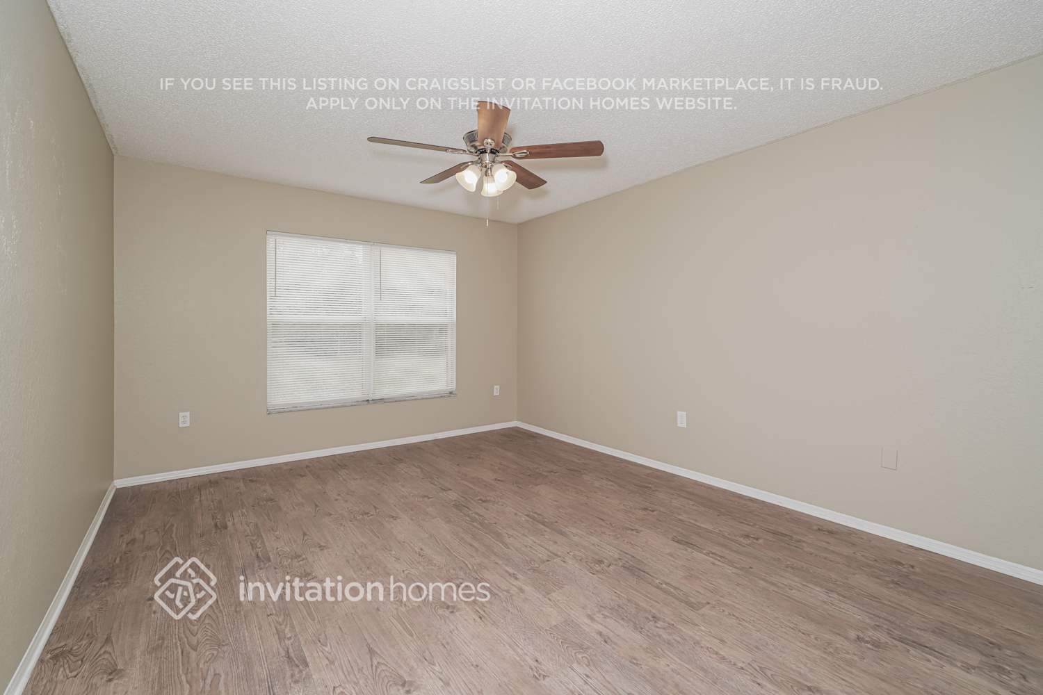 Building Photo - 7988 Oak Run Cir