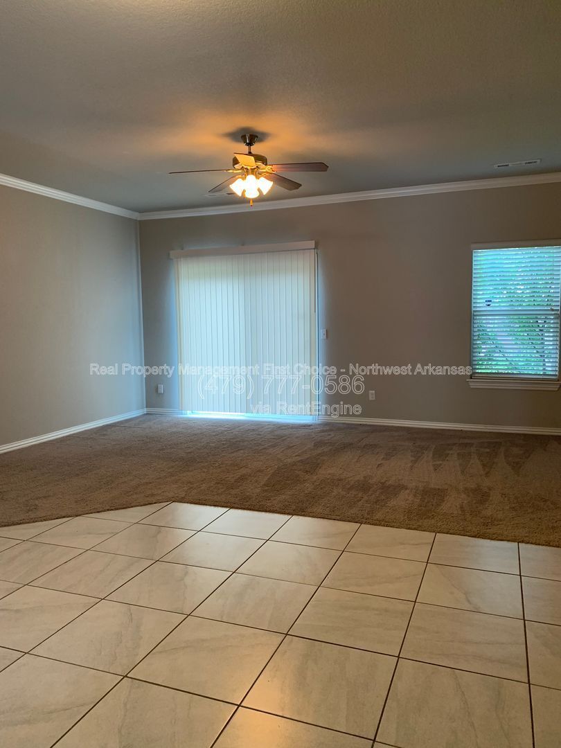 Building Photo - 2757 W Kilimanjaro Way