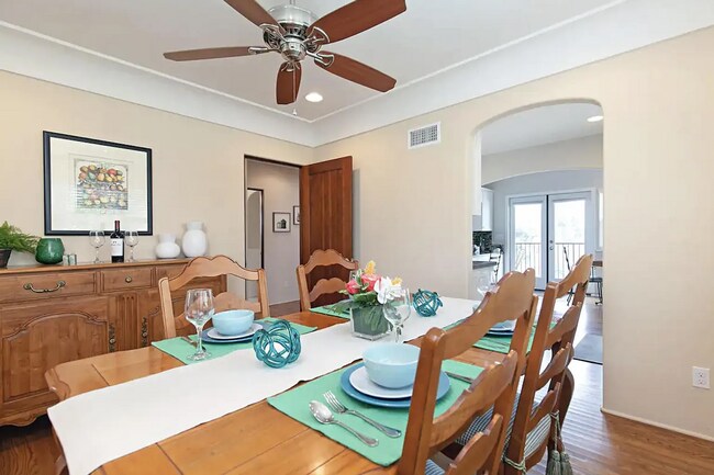 Building Photo - Canyon Home with Views and Solar