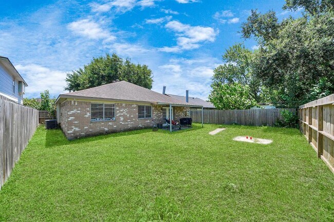 Building Photo - 11031 Kirkmead Dr