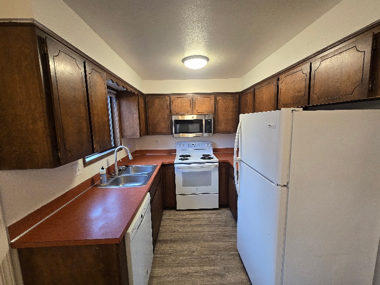 Building Photo - 1907 E St Maries Ave