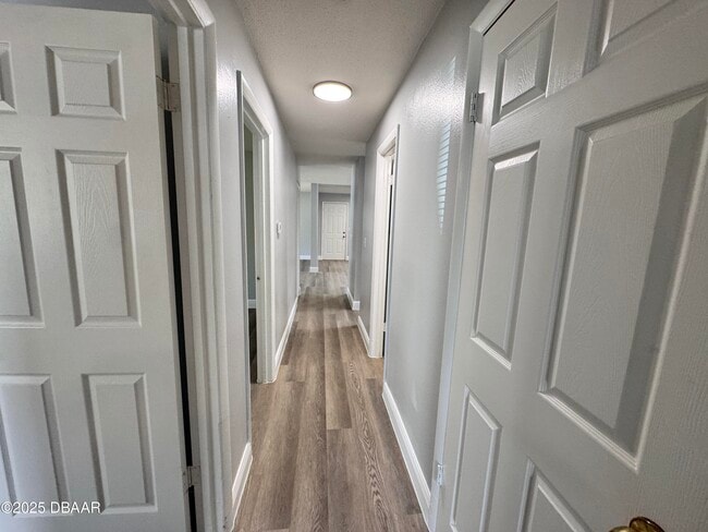 Building Photo - 704 Boston Ct