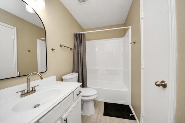 Building Photo - 19903 Bettencourt Ln