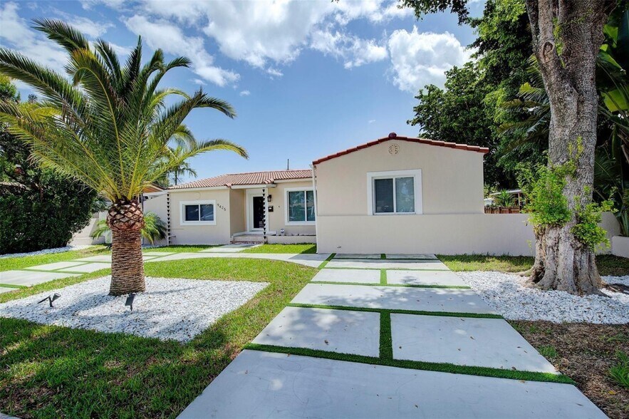 Building Photo - 9425 N Miami Ave