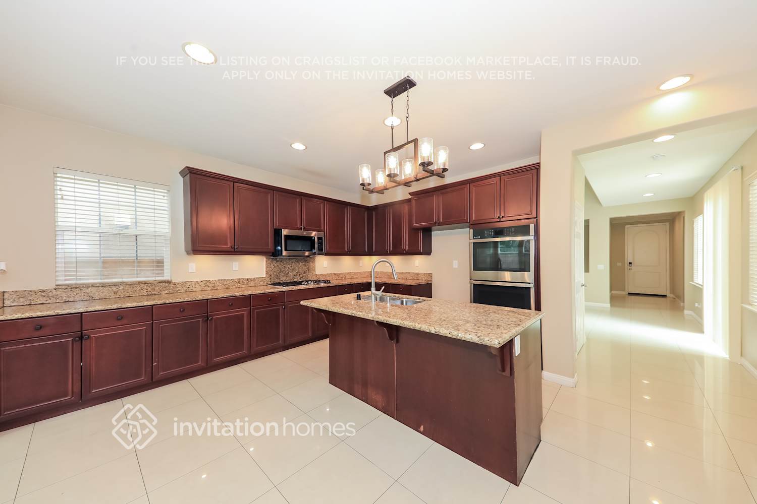 Building Photo - 12579 Chimney Rock Dr