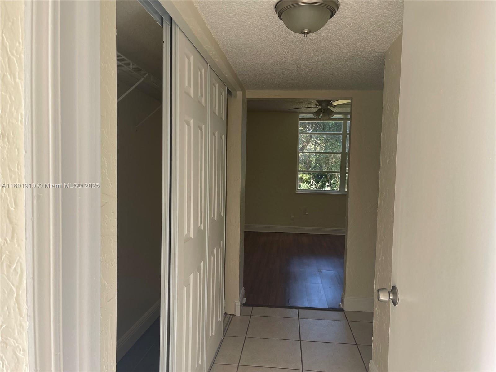 Building Photo - 9495 Evergreen Pl