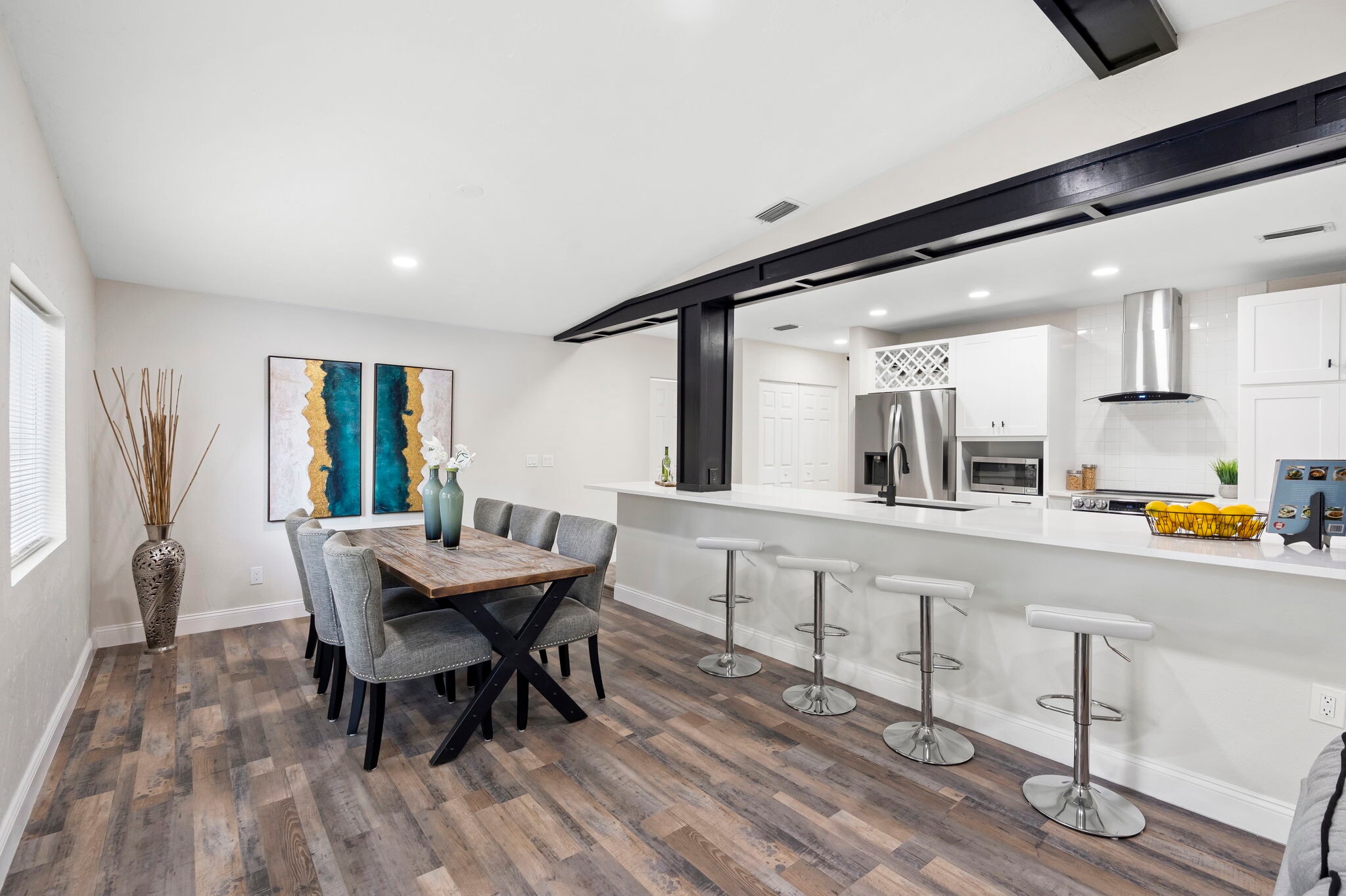 Building Photo - 505 Lake Shore Dr