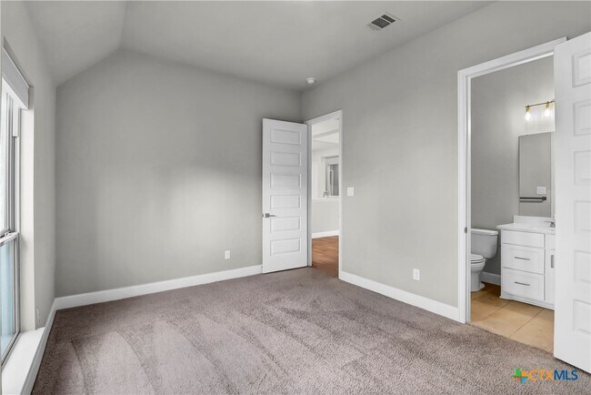 Building Photo - 524 Teakmill Trail