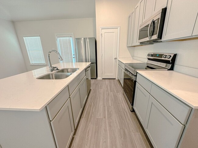 Building Photo - *NEW CONSTRUCTION* 3-Bedroom 2-Bathroom House In Lorena!