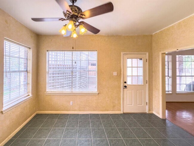 Building Photo - 16714 Colony Terrace Dr