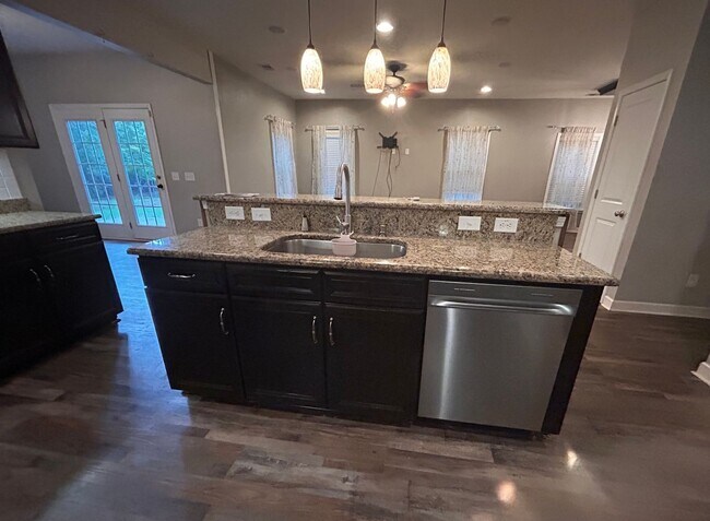 Building Photo - Huge 4BR home in beautiful neighborhood Wellborn Village in Ladson!