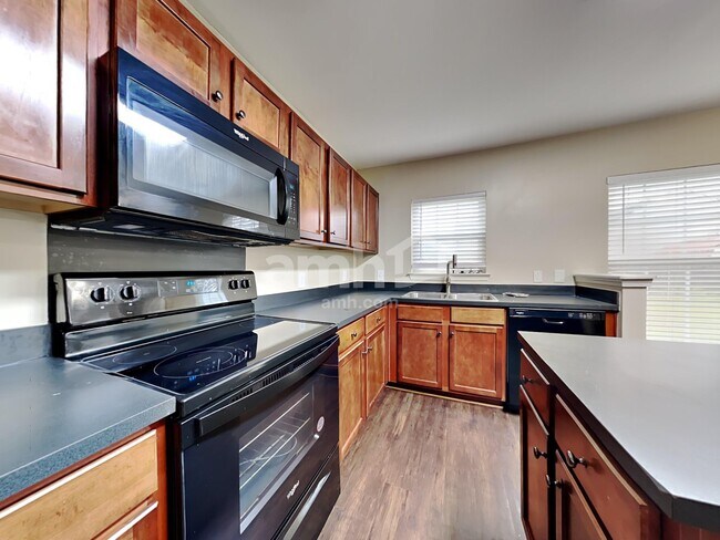 Building Photo - 3026 Crusades St