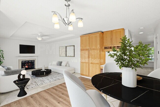 Building Photo - 2136 NE 13th Ave