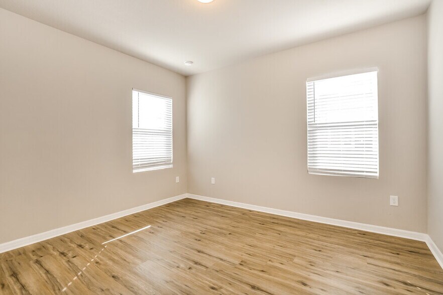 Building Photo - 2419 Gold Dust Dr