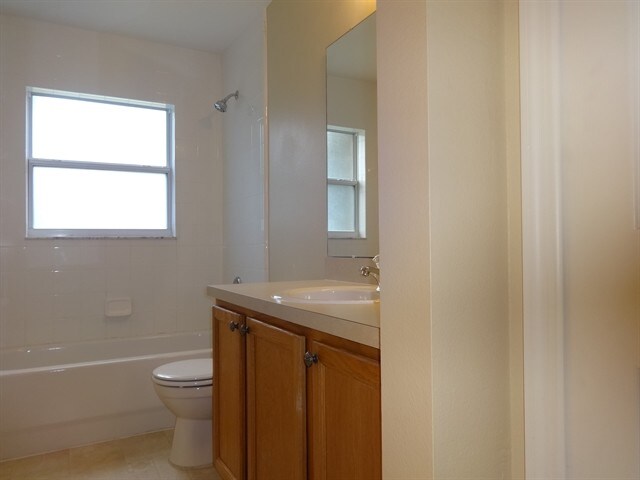 Building Photo - 13404 Silver Leaf Cir