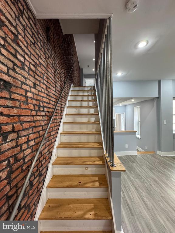 Building Photo - 1522 Willington St