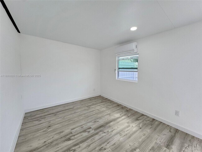 Building Photo - 8852 NW 108th St