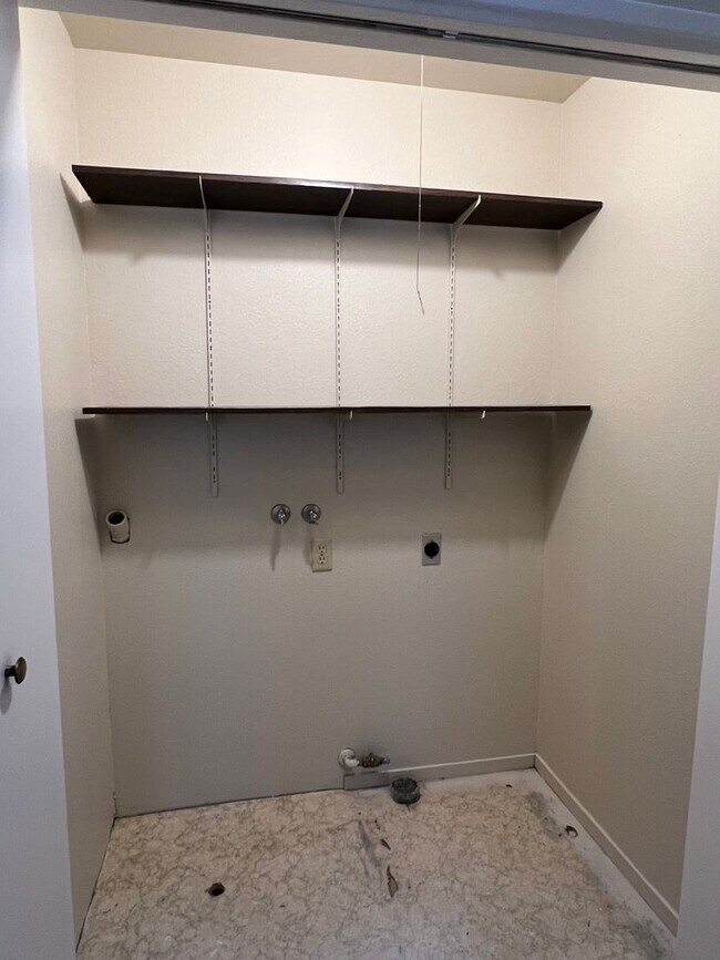 Building Photo - 4235 Grace St