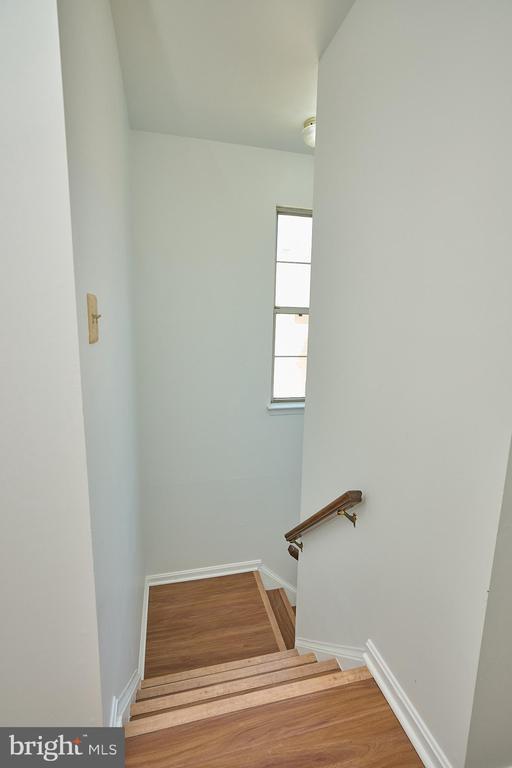 Building Photo - 46760 Hobblebush Terrace