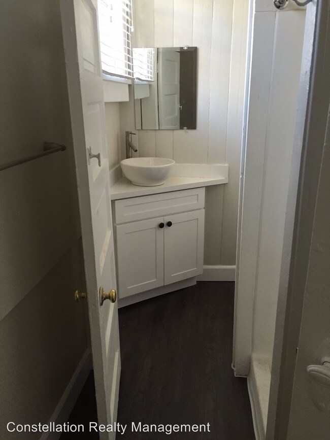 Building Photo - 2131 Albatross St