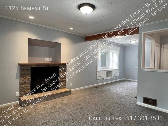 Building Photo - 1125 Bement St