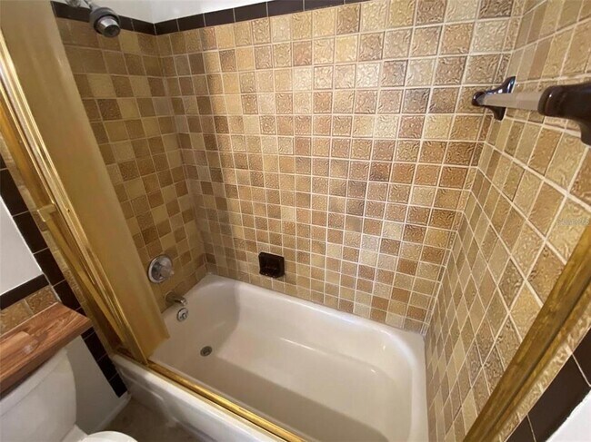 Building Photo - 9940 Eagles Point Cir
