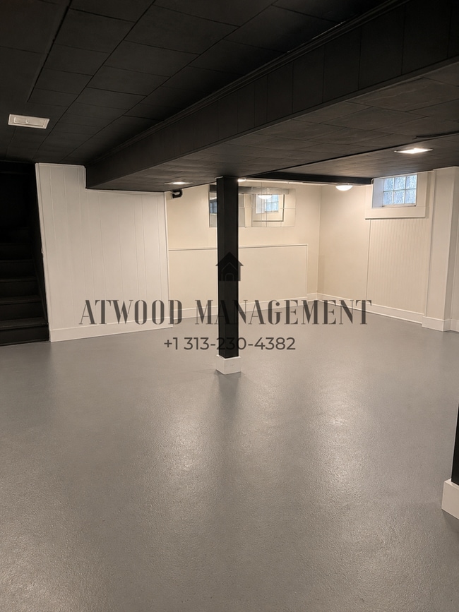 Building Photo - Coming Soon – Beautifully Updated Home *Coming Soon (Move-in ready by 6/10 or Sooner)*!