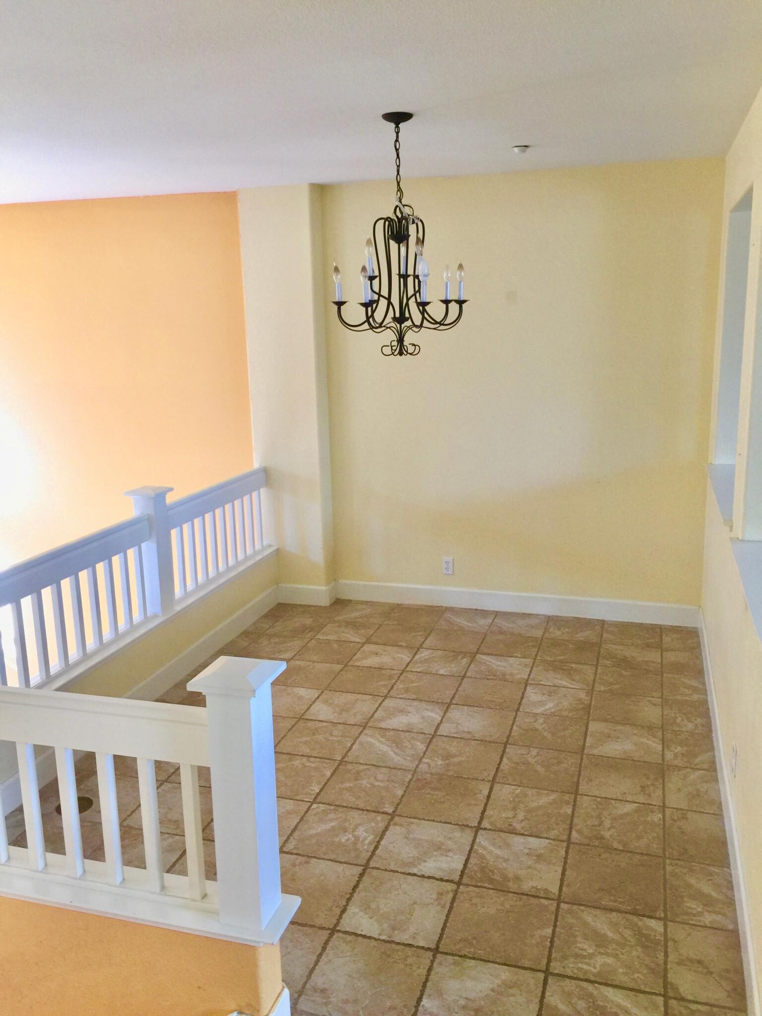 Building Photo - 1061 Pearl Terrace